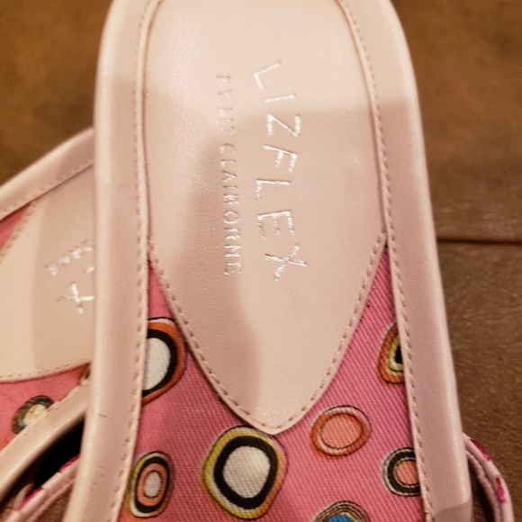 NEW LIZ CLAIBORNE COMFY & FUN SLIDES - Picture 3 of 3